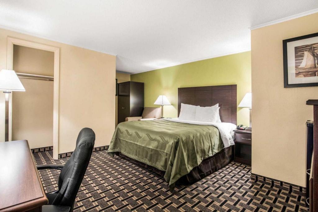 Quality Inn Barre-Montpelier Exterior foto